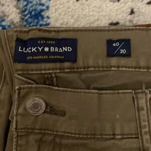 Lucky Brand Chino Pants - 410 Athletic Slim - Dark Brown/Khaki 40x30 - GUC